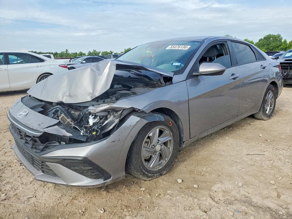 2024 Hyundai Elantra SE
