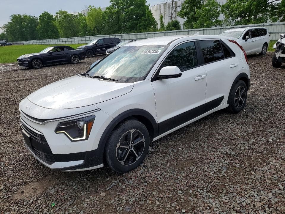 2023 KIA Niro LX
