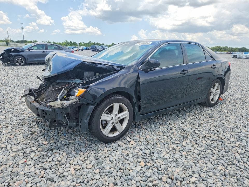 2014 Toyota Camry SE