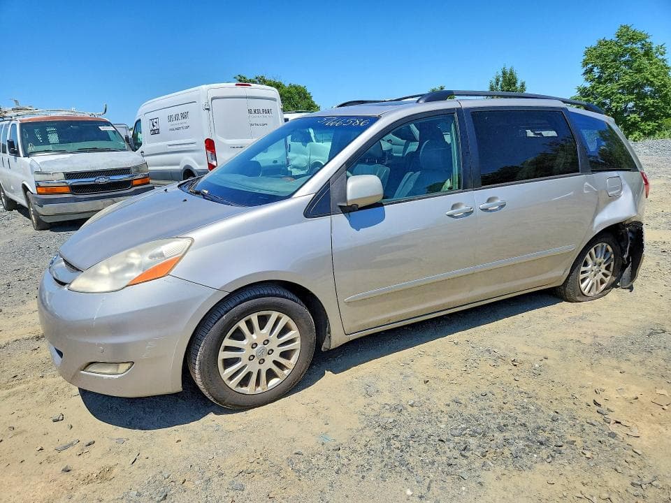 2009 Toyota Sienna XLE