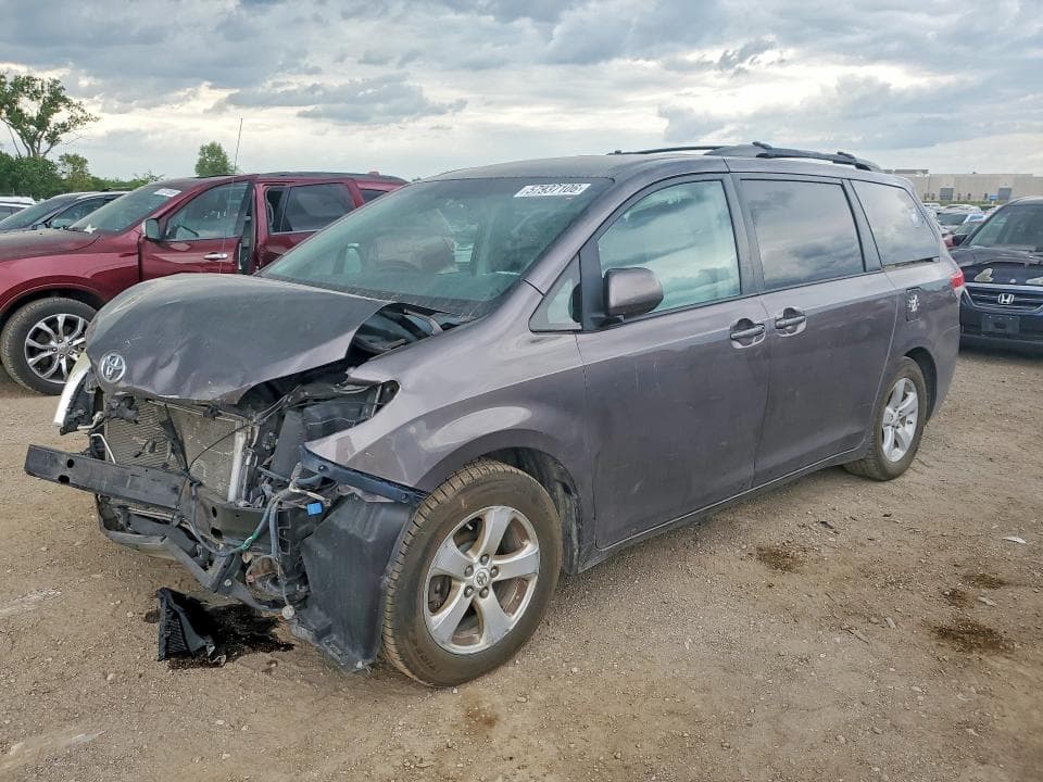 2012 Toyota Sienna LE