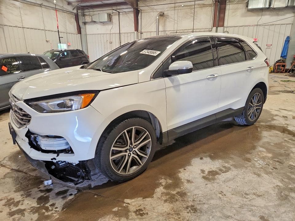 2021 Ford Edge Titanium