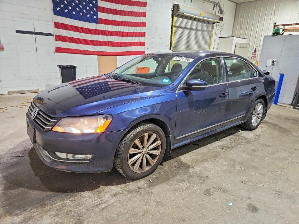 2013 Volkswagen Passat SEL