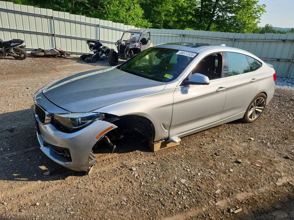2018 BMW 330 Xigt