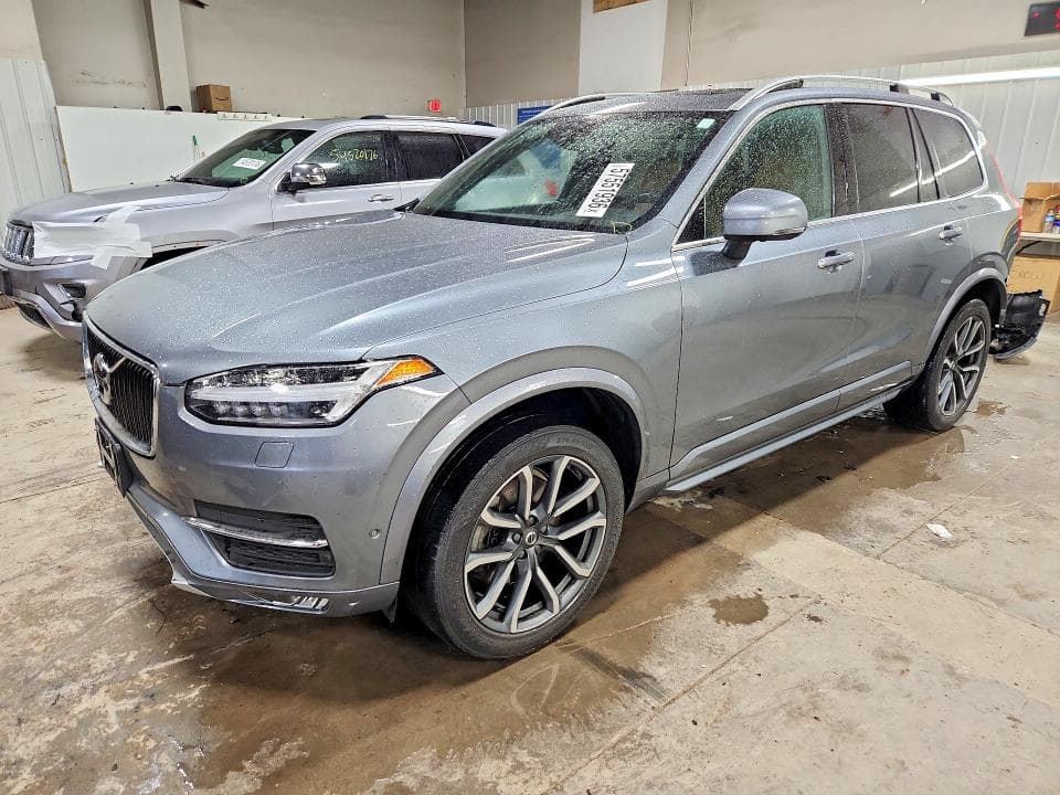 2018 Volvo XC90 T6