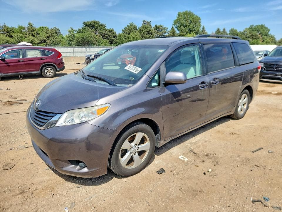 2011 Toyota Sienna LE