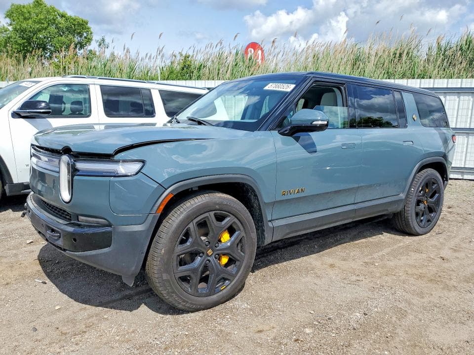 2025 Rivian R1S Premium