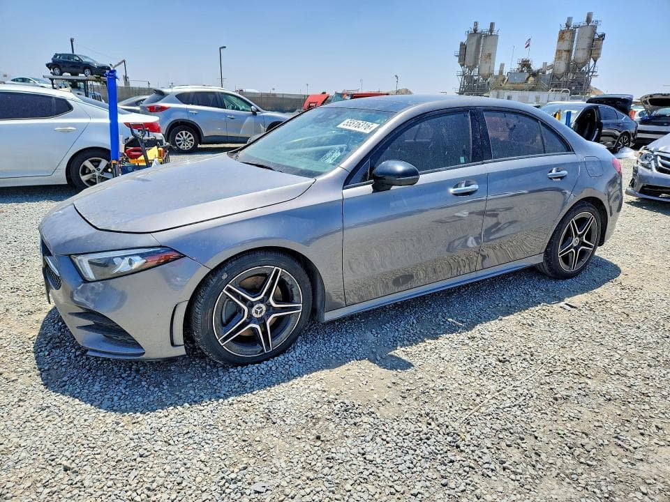2019 Mercedes-Benz A 220