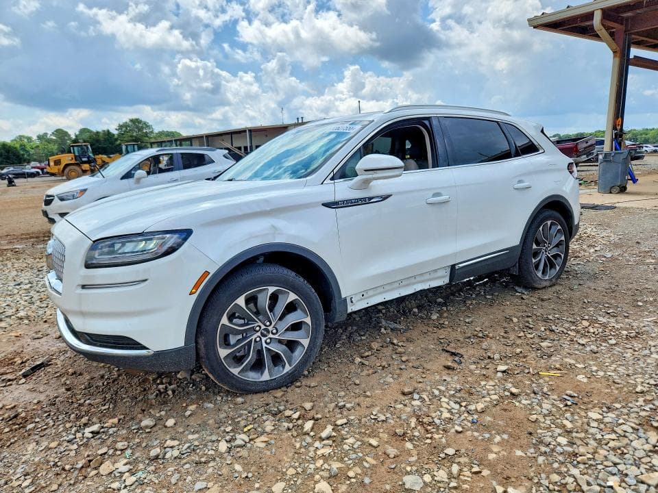 2023 Lincoln Nautilus Reserve