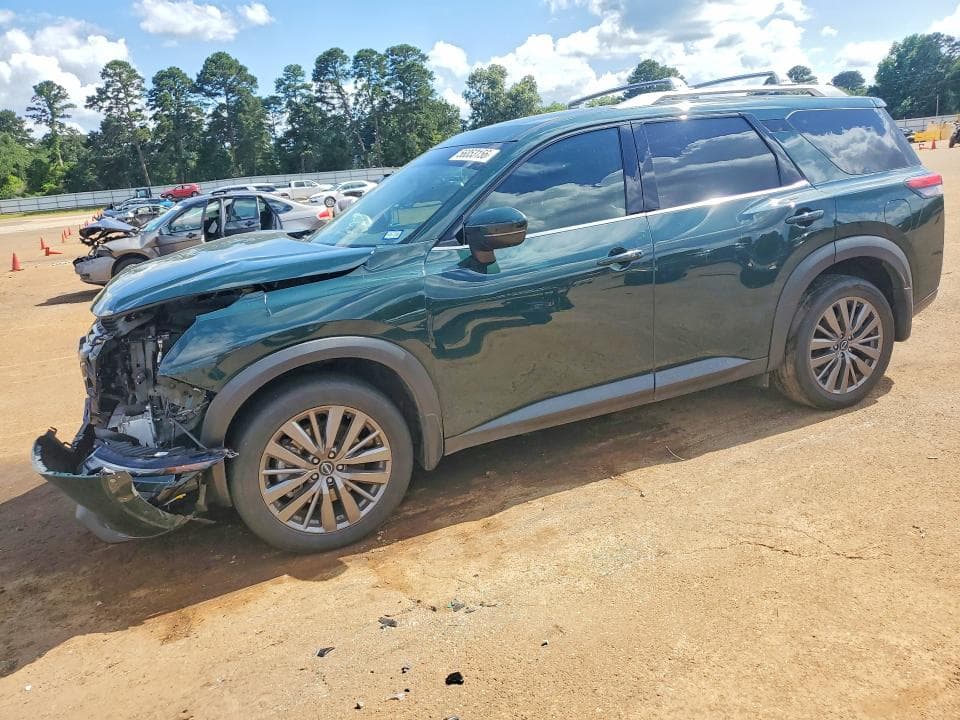 2024 Nissan Pathfinder SL
