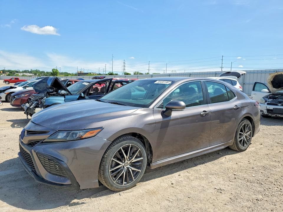 2022 Toyota Camry SE