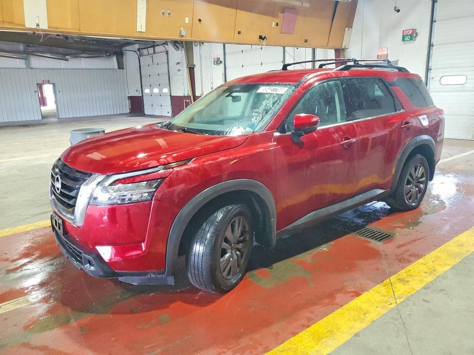 2022 Nissan Pathfinder SV