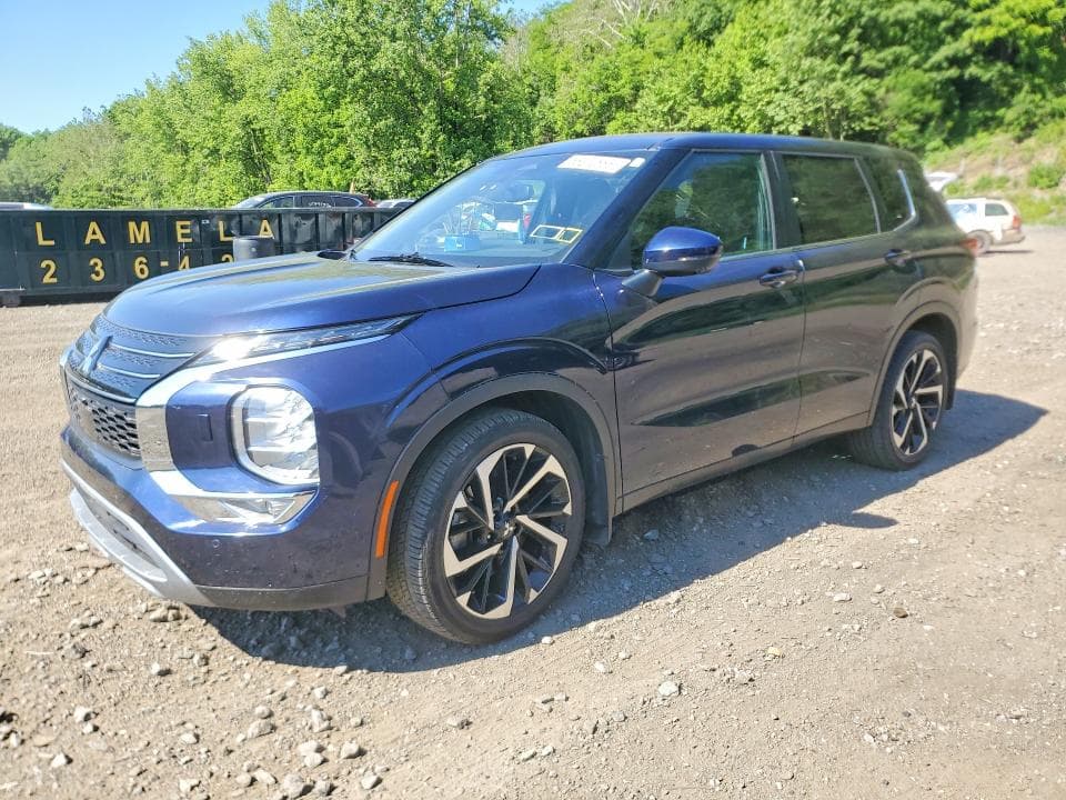 2022 Mitsubishi Outlander SE