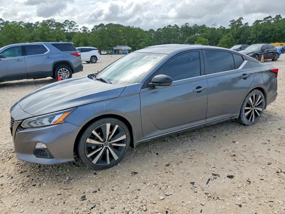 2021 Nissan Altima SR