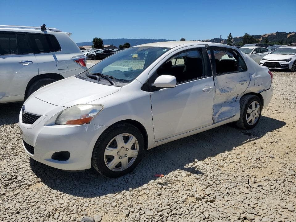 2009 Toyota Yaris Base