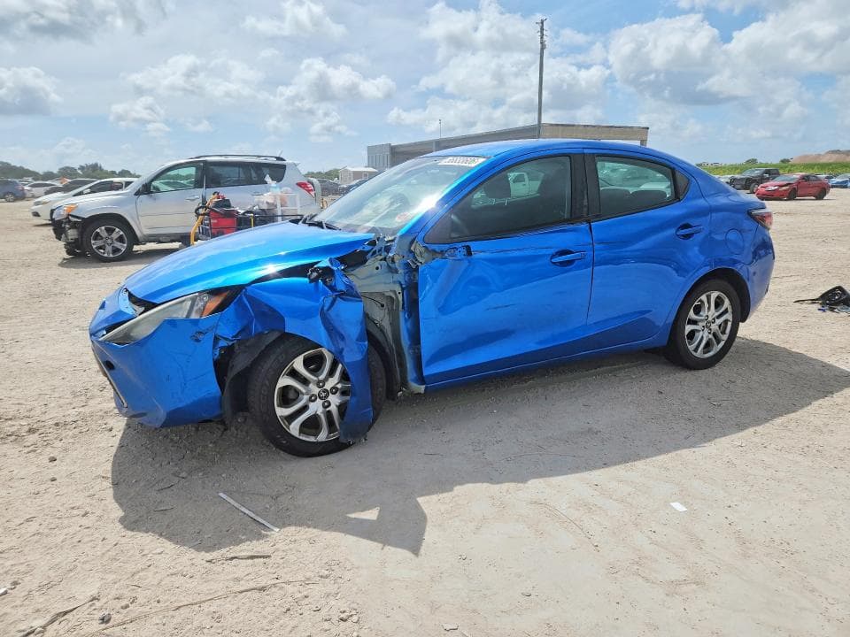 2018 Toyota Yaris IA Base