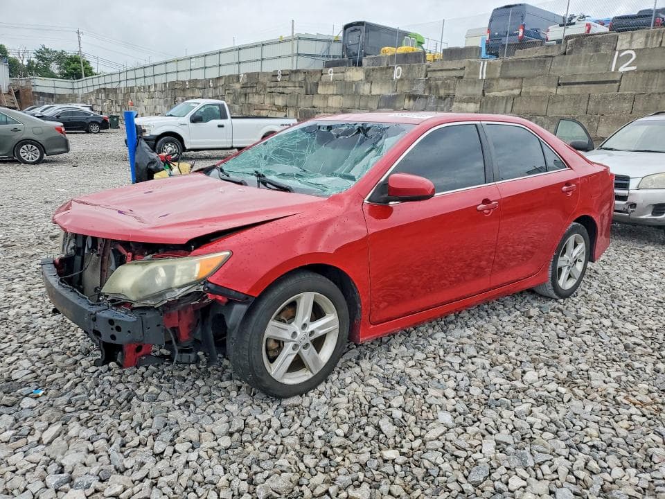2014 Toyota Camry SE