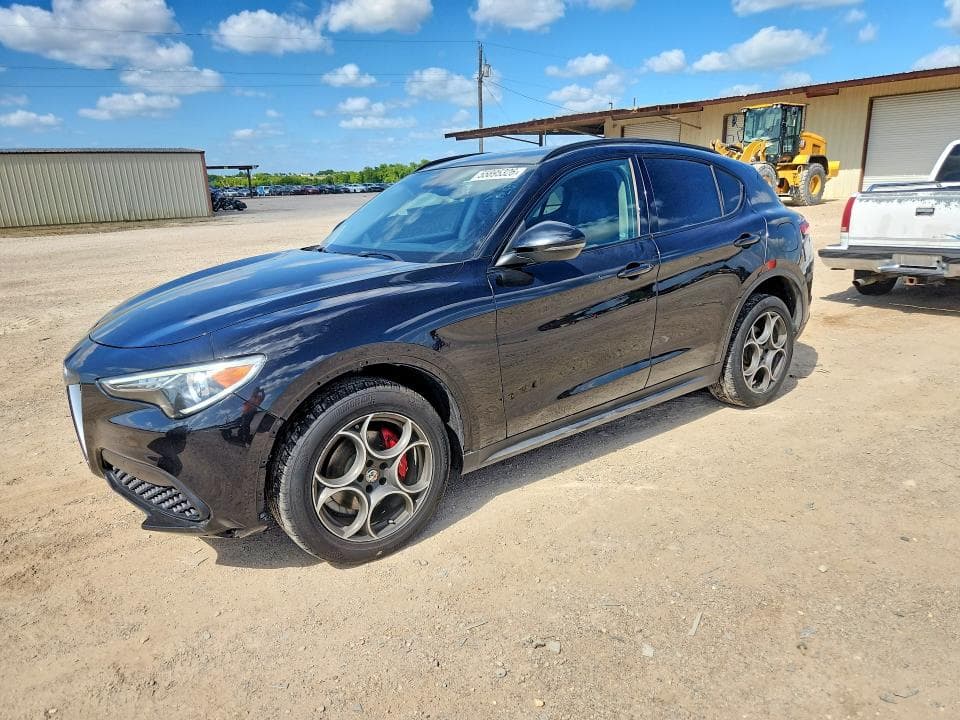 2018 Alfa Romeo Stelvio Sport