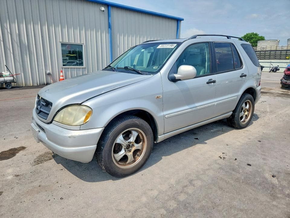 2001 Mercedes-Benz ML 320