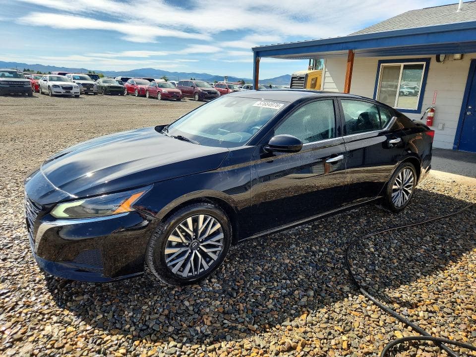 2024 Nissan Altima SV