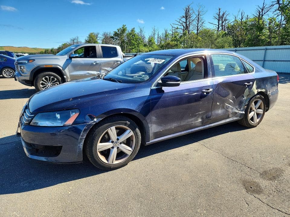 2013 Volkswagen Passat SE