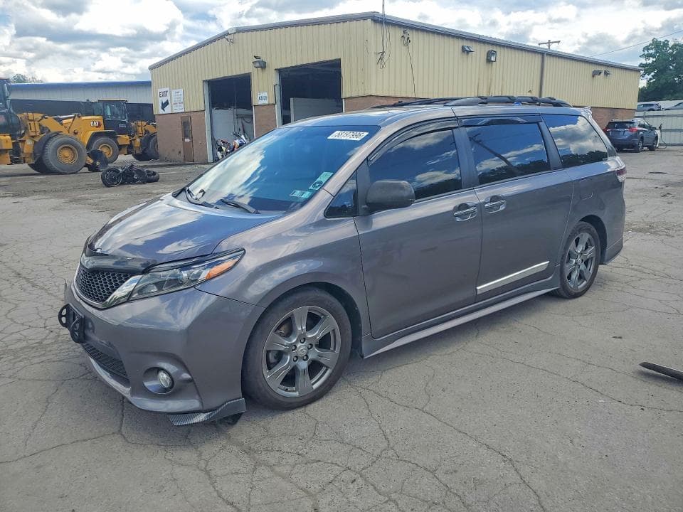 2017 Toyota Sienna SE