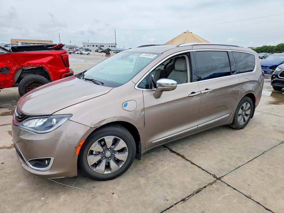 2018 Chrysler Pacifica Hybrid Limited