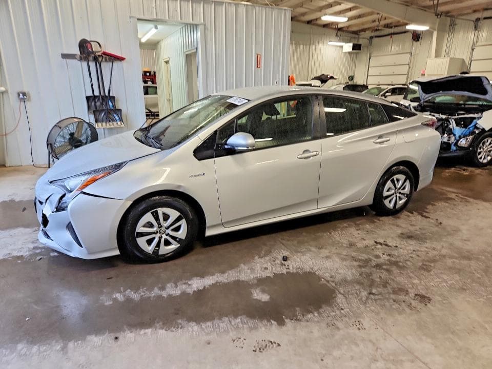 2016 Toyota Prius Three