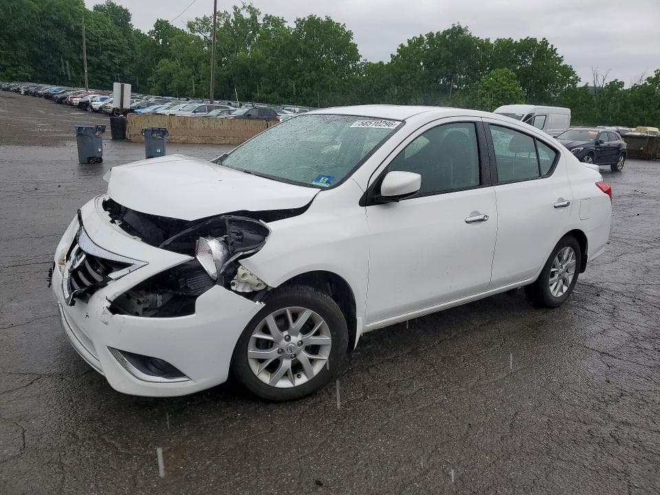 2018 Nissan Versa SV