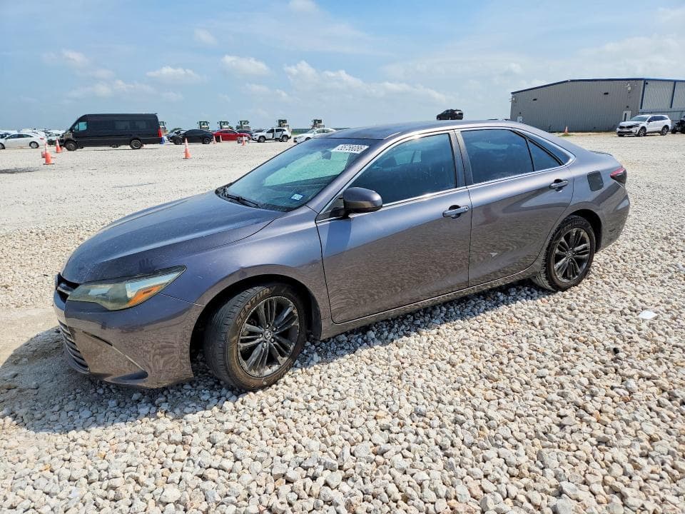 2015 Toyota Camry SE