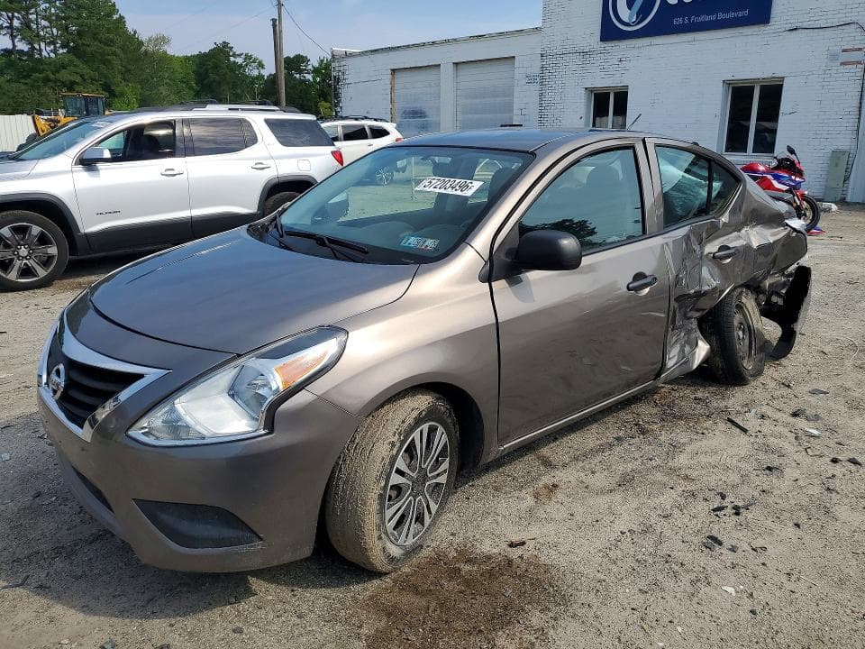 2015 Nissan Versa 1.6 S Plus