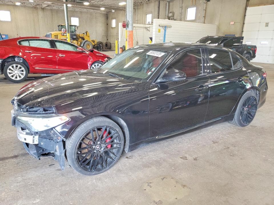 2017 Alfa Romeo Giulia Q4
