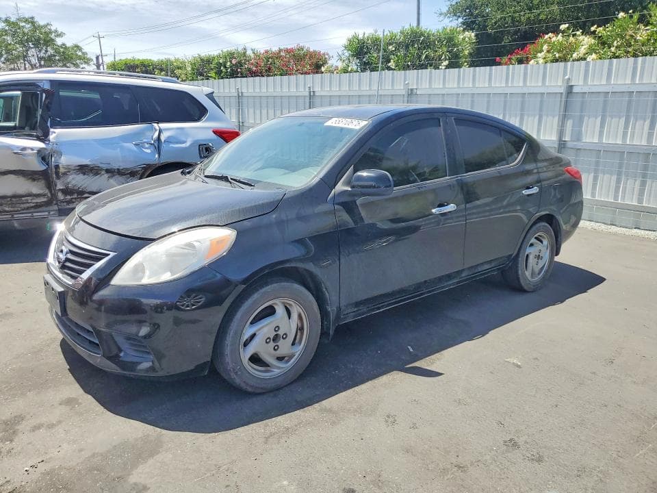 2012 Nissan Versa 1.6 S
