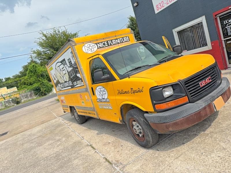 2004 GMC Savana Cutaway G3500
