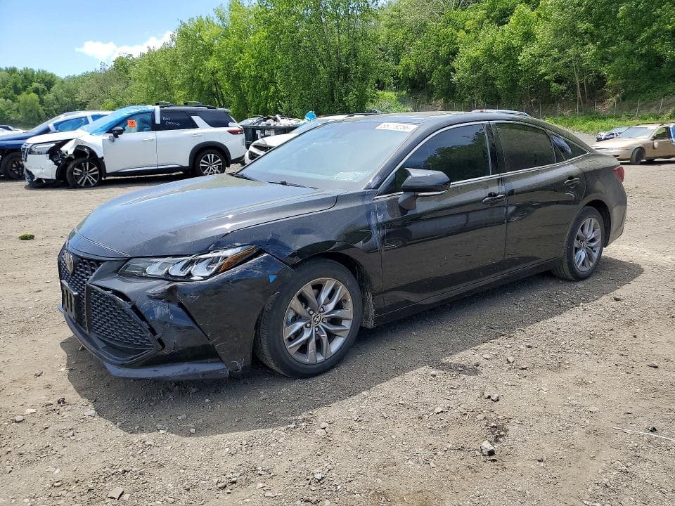 2022 Toyota Avalon XLE