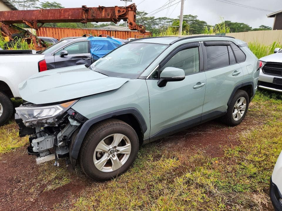 2020 Toyota RAV4 XLE