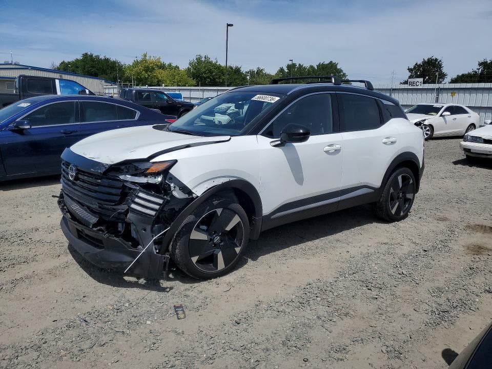 2026 Nissan Kicks SR