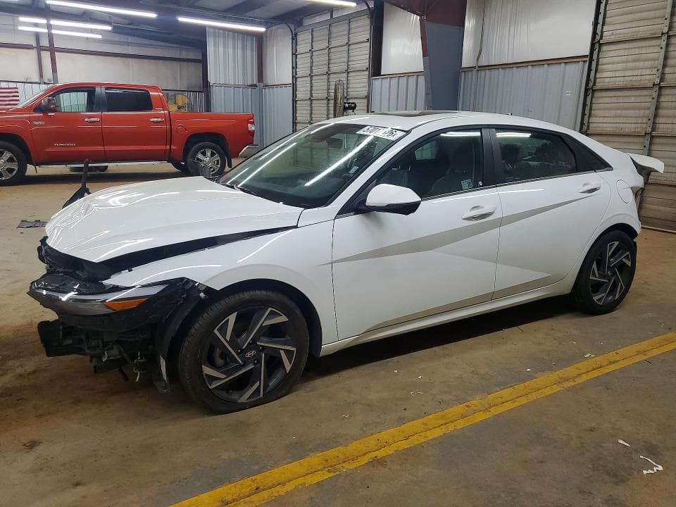 2024 Hyundai Elantra Limited