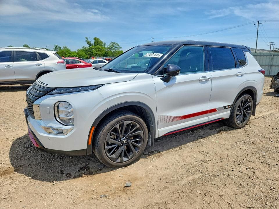 2023 Mitsubishi Outlander SE