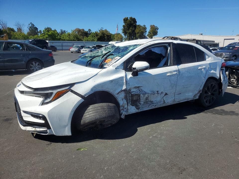 2024 Toyota Corolla Hybrid SE