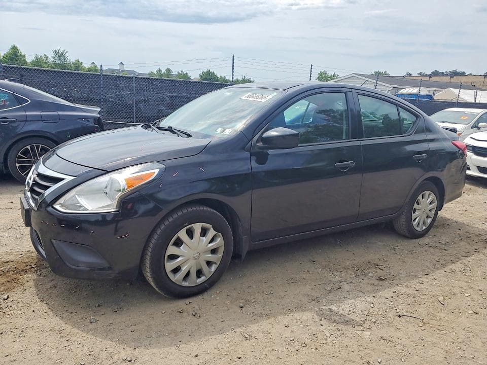 2017 Nissan Versa 1.6 S Plus