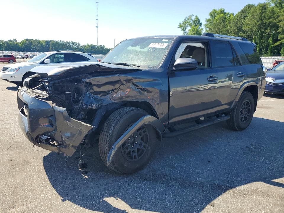 2022 Toyota 4RUNNER SR5