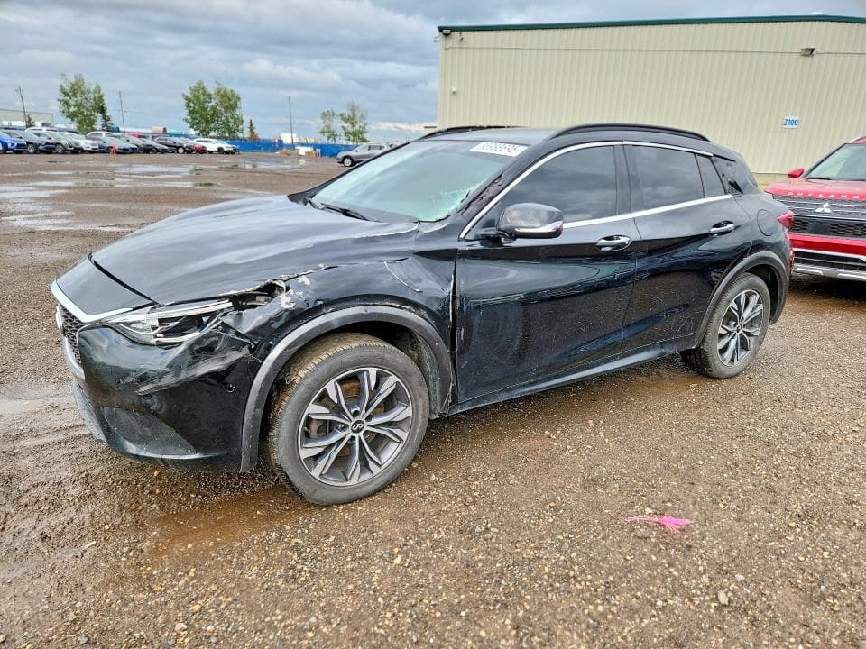 2017 Infiniti QX30 Luxury