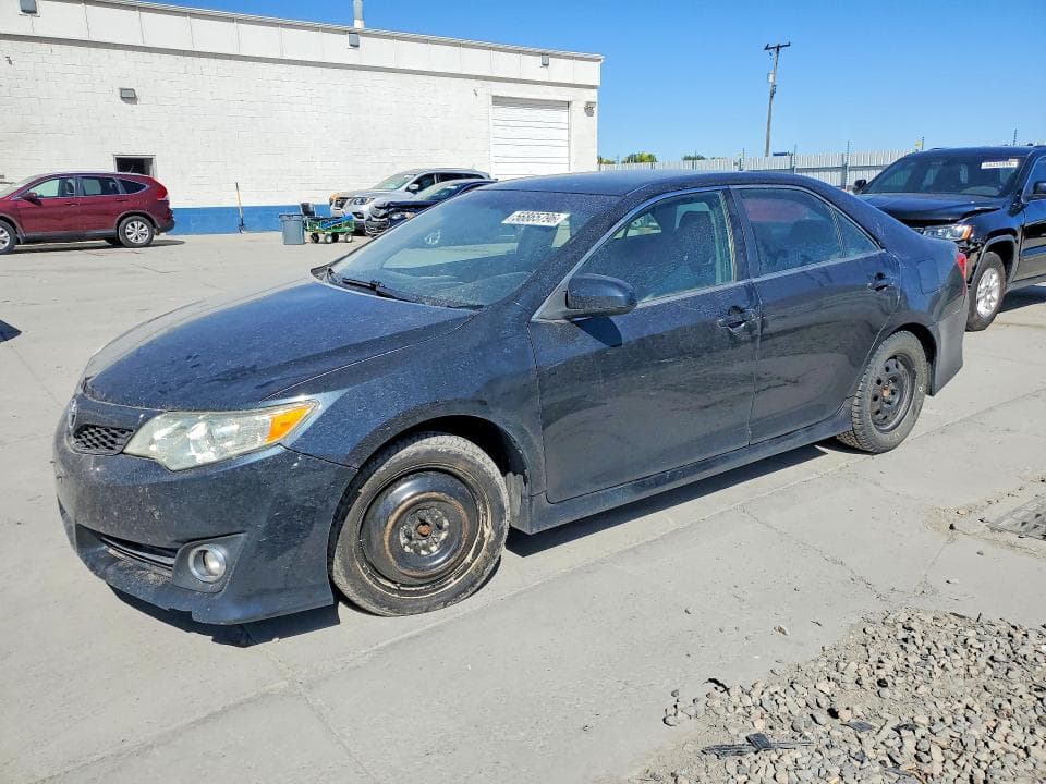 2014 Toyota Camry SE