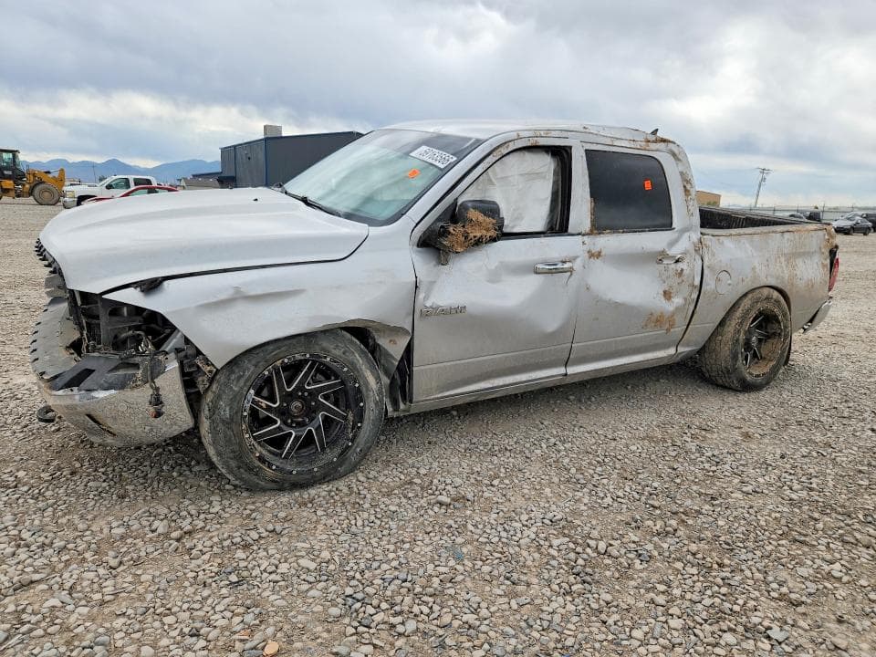 2015 RAM 1500 SLT