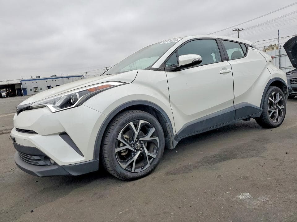 2018 Toyota C-Hr XLE Premium