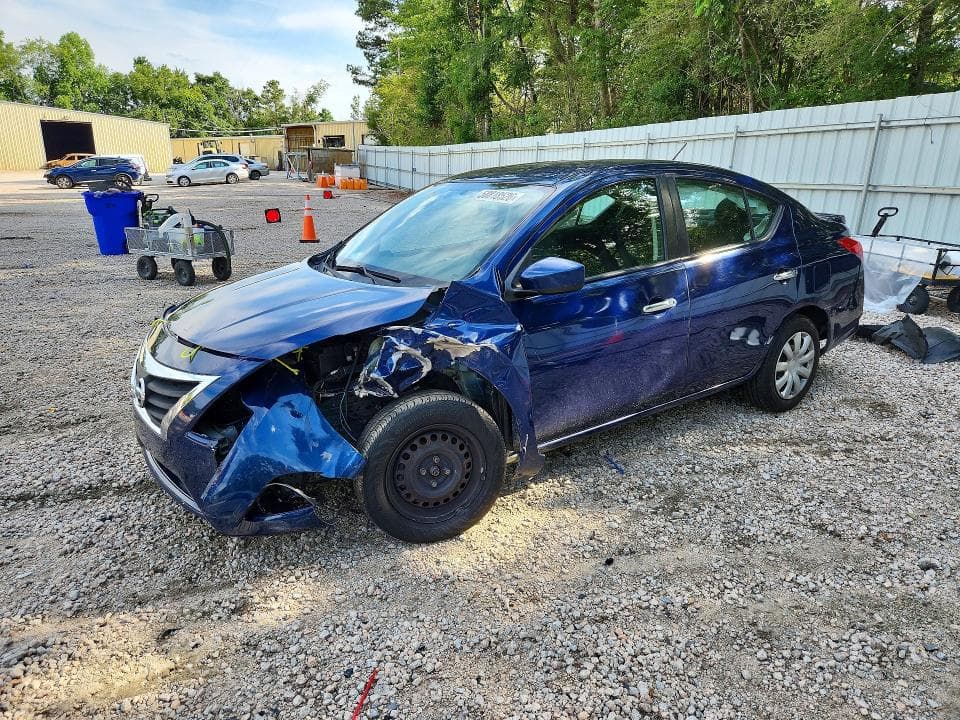 2019 Nissan Versa SV