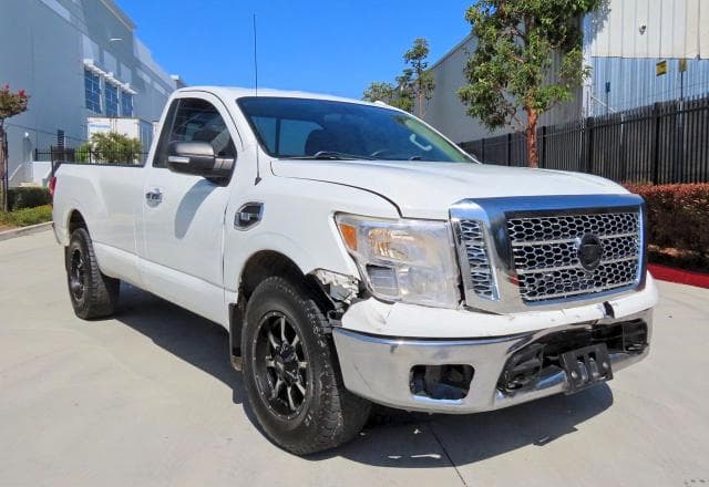 2017 Nissan Titan SV