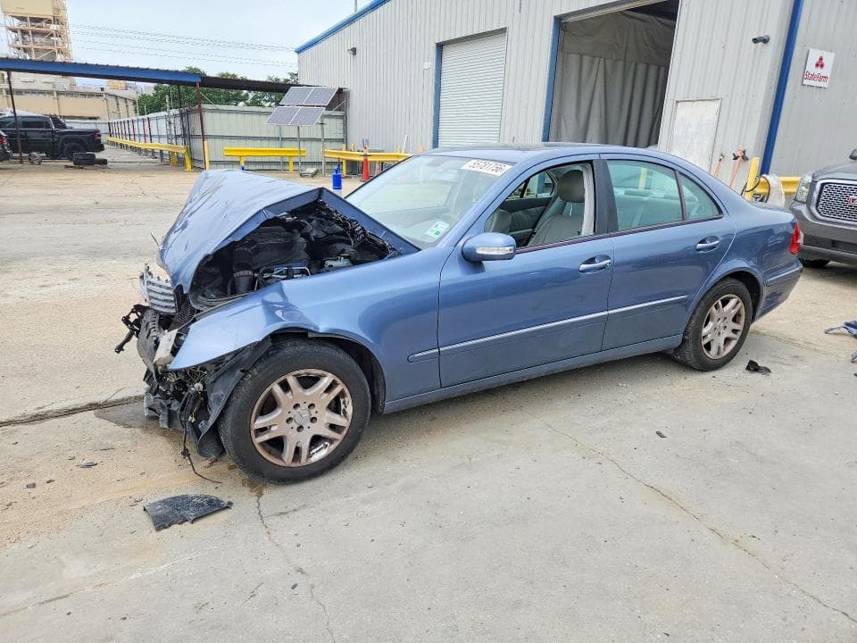 2005 Mercedes-Benz E 320