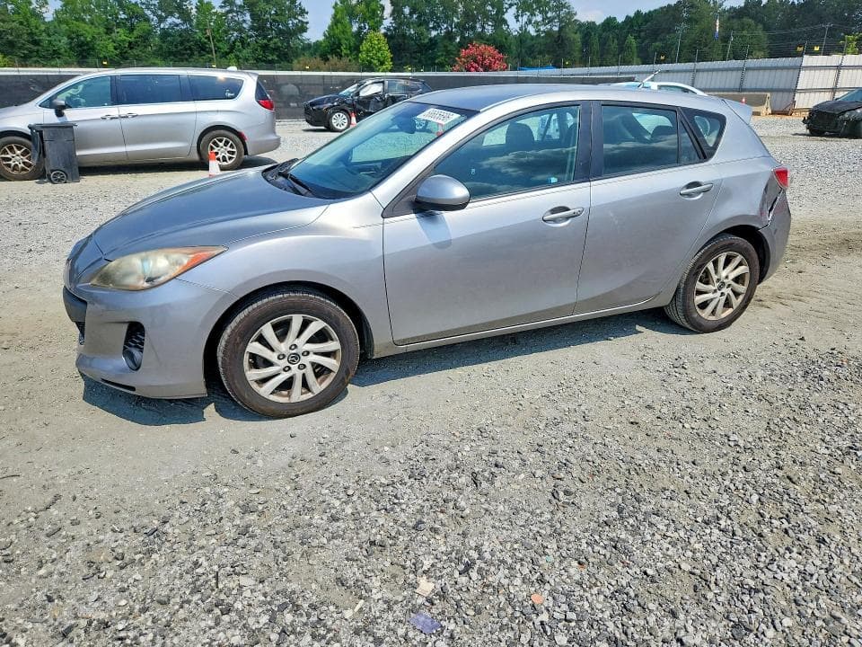 2013 Mazda 3 I